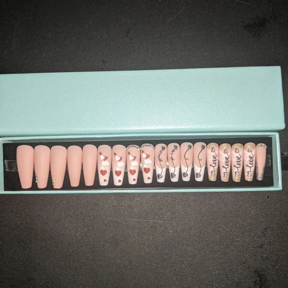 Love Heart Press on Nails